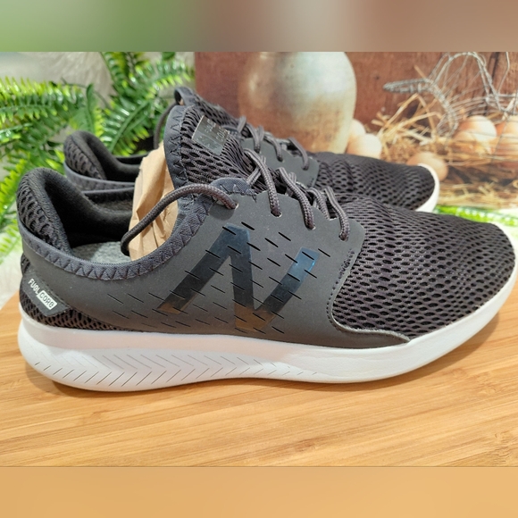 New Balance Fuel Core Coast V3 Black Mesh Athletic Shoes Womens - Picture 2 of 10